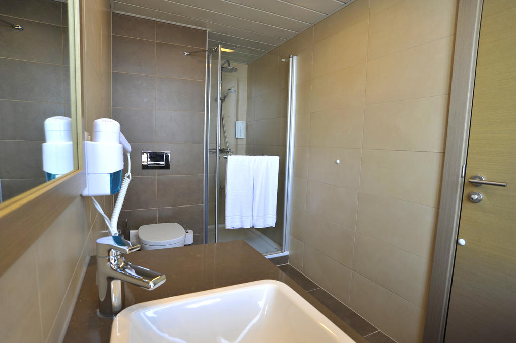 Hotel Golden Tulip Reiss 4*
